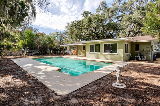 1721 WOODRIDGE DRIVE, Clearwater, FL 33756