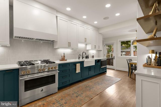 1654 HOBART ST NW, Washington, DC 20009