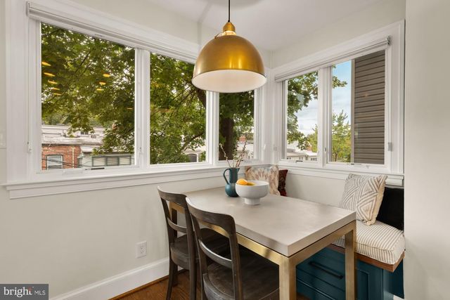 1654 HOBART ST NW, Washington, DC 20009