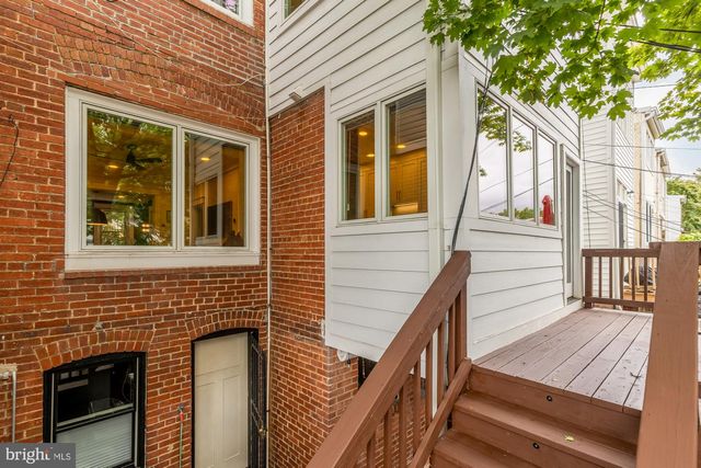 1654 HOBART ST NW, Washington, DC 20009