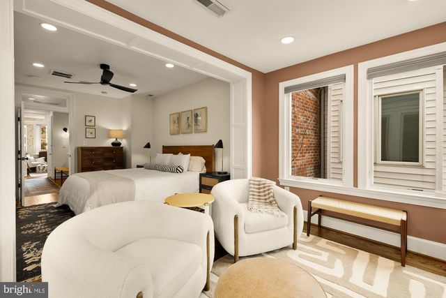 1654 HOBART ST NW, Washington, DC 20009