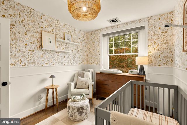 1654 HOBART ST NW, Washington, DC 20009