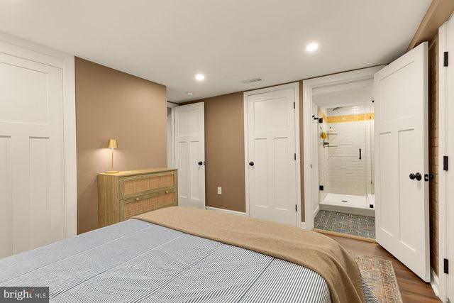 1654 HOBART ST NW, Washington, DC 20009