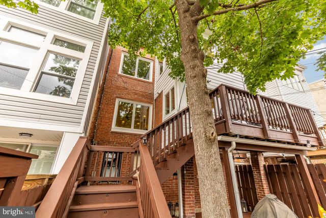 1654 HOBART ST NW, Washington, DC 20009