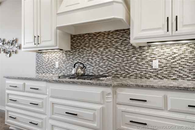 7081 E 125th Street S, Bixby, OK 74008