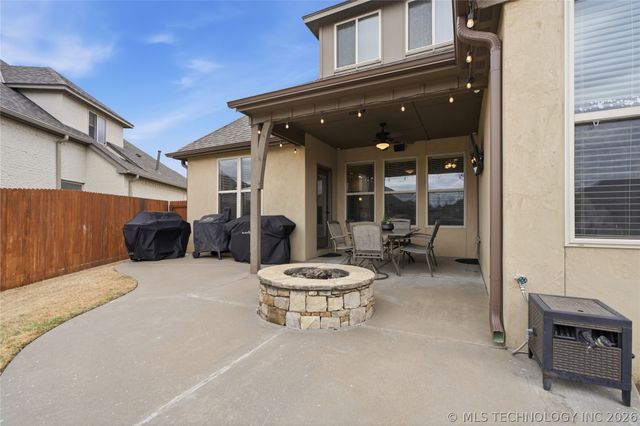 7081 E 125th Street S, Bixby, OK 74008