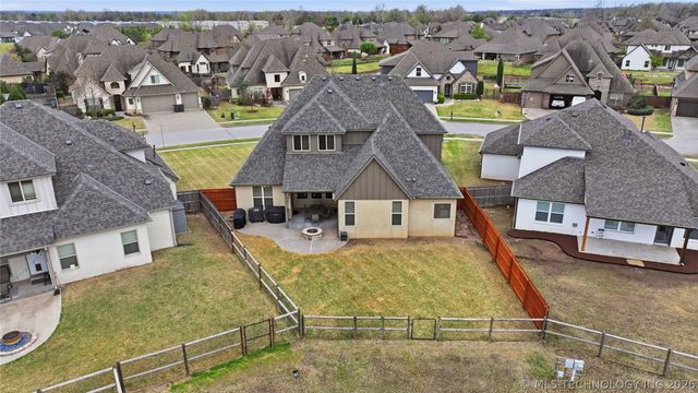 7081 E 125th Street S, Bixby, OK 74008