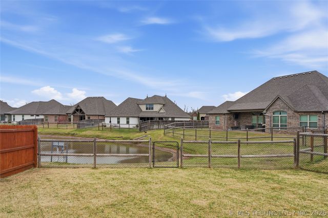 7081 E 125th Street S, Bixby, OK 74008
