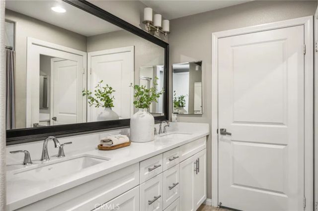 88 Capricorn, Irvine, CA 92618
