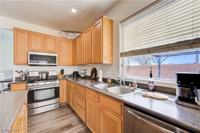 6105 Glenborough Street, Las Vegas, NV 89115