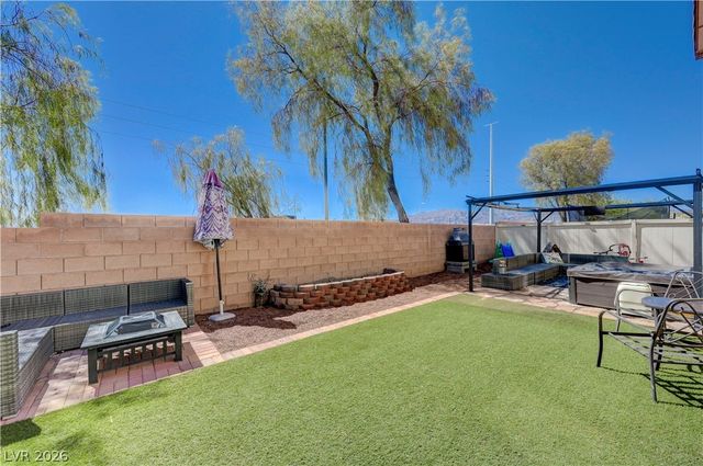 6105 Glenborough Street, Las Vegas, NV 89115