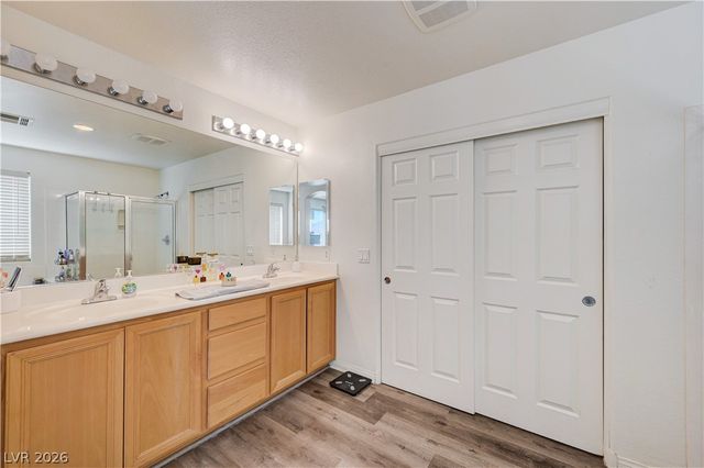 6105 Glenborough Street, Las Vegas, NV 89115
