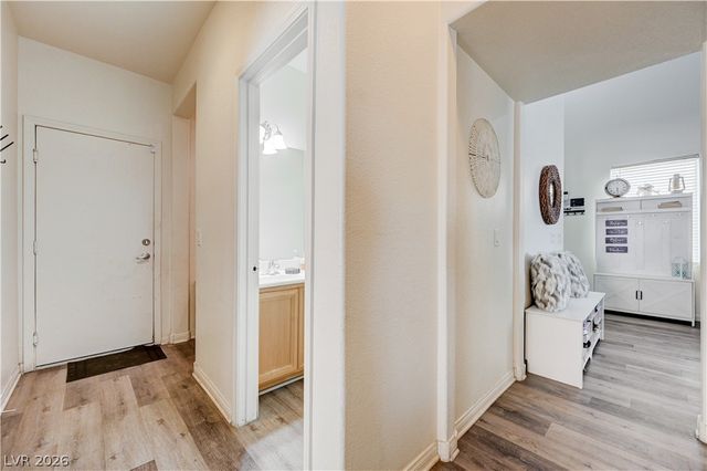 6105 Glenborough Street, Las Vegas, NV 89115
