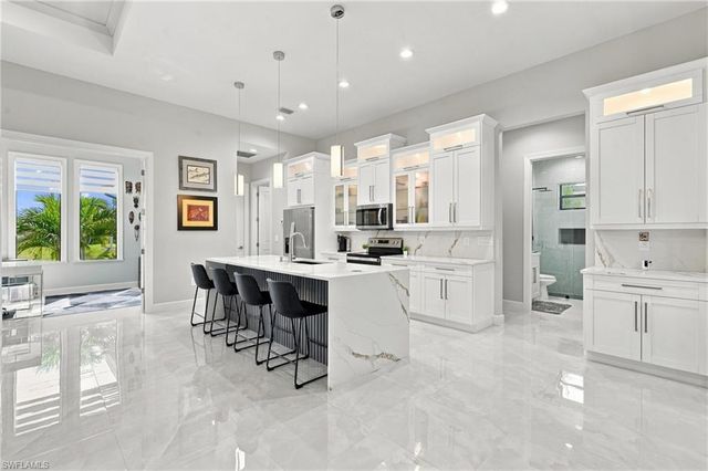 516 NW 35th PL, Cape Coral, FL 33993