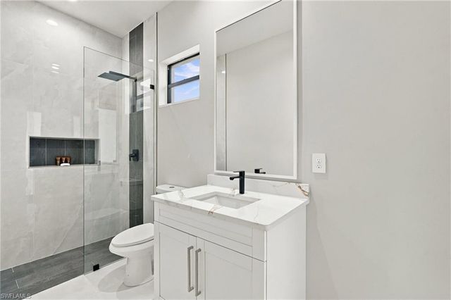 516 NW 35th PL, Cape Coral, FL 33993