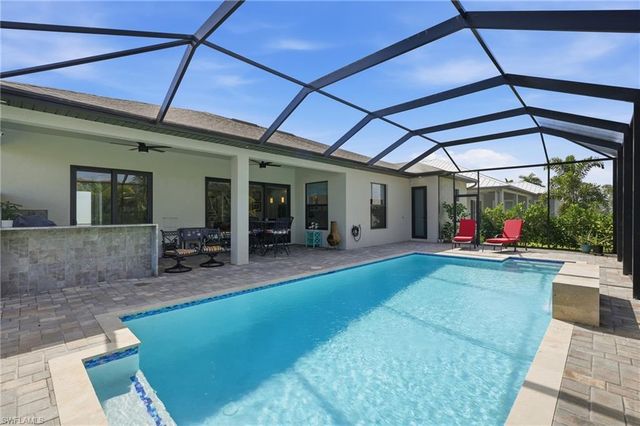 516 NW 35th PL, Cape Coral, FL 33993