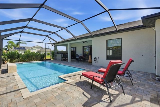 516 NW 35th PL, Cape Coral, FL 33993