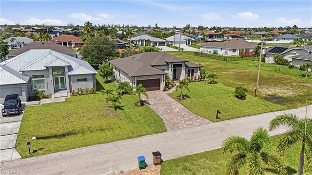 516 NW 35th PL, Cape Coral, FL 33993