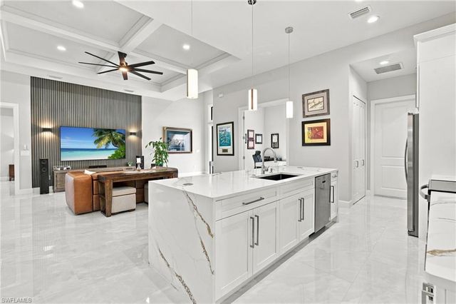516 NW 35th PL, Cape Coral, FL 33993