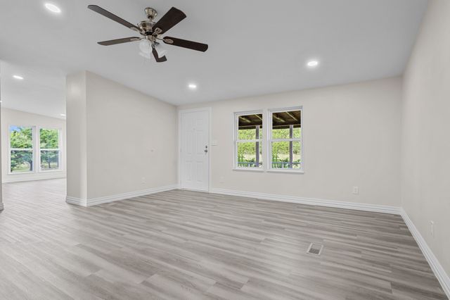 1006 S Telegraph Circle, Quinlan, TX 75474