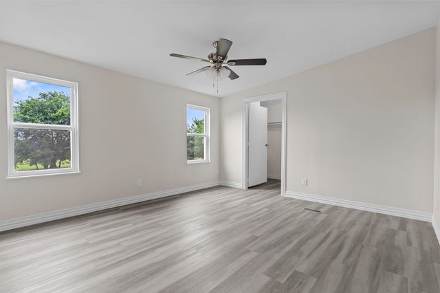 1006 S Telegraph Circle, Quinlan, TX 75474