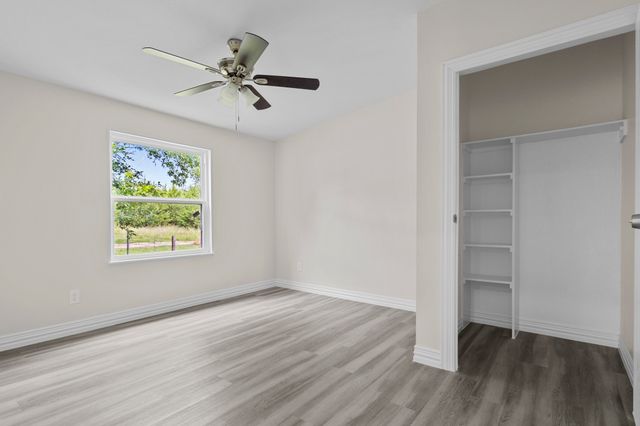 1006 S Telegraph Circle, Quinlan, TX 75474