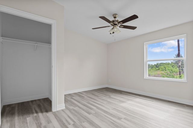 1006 S Telegraph Circle, Quinlan, TX 75474