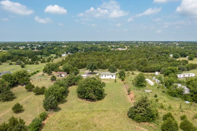 1006 S Telegraph Circle, Quinlan, TX 75474