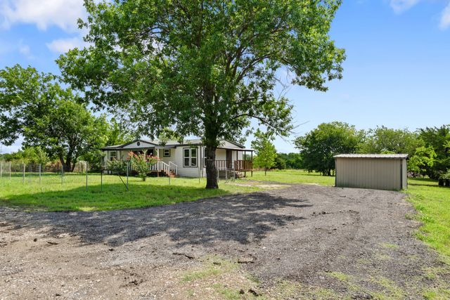 1006 S Telegraph Circle, Quinlan, TX 75474