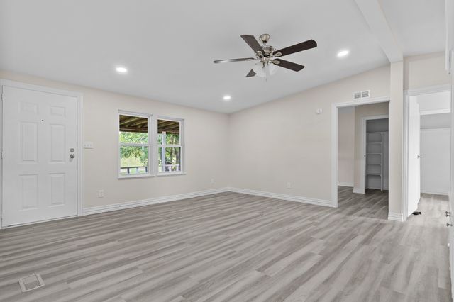 1006 S Telegraph Circle, Quinlan, TX 75474