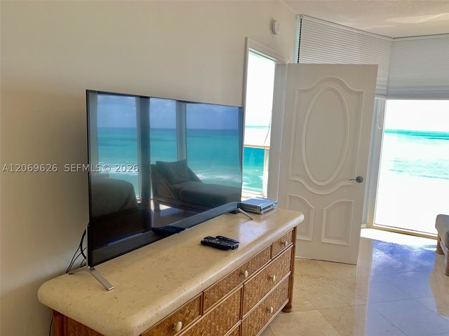 17555 Collins Ave 1503, Sunny Isles Beach, FL 33160