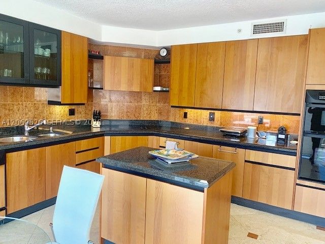 17555 Collins Ave 1503, Sunny Isles Beach, FL 33160