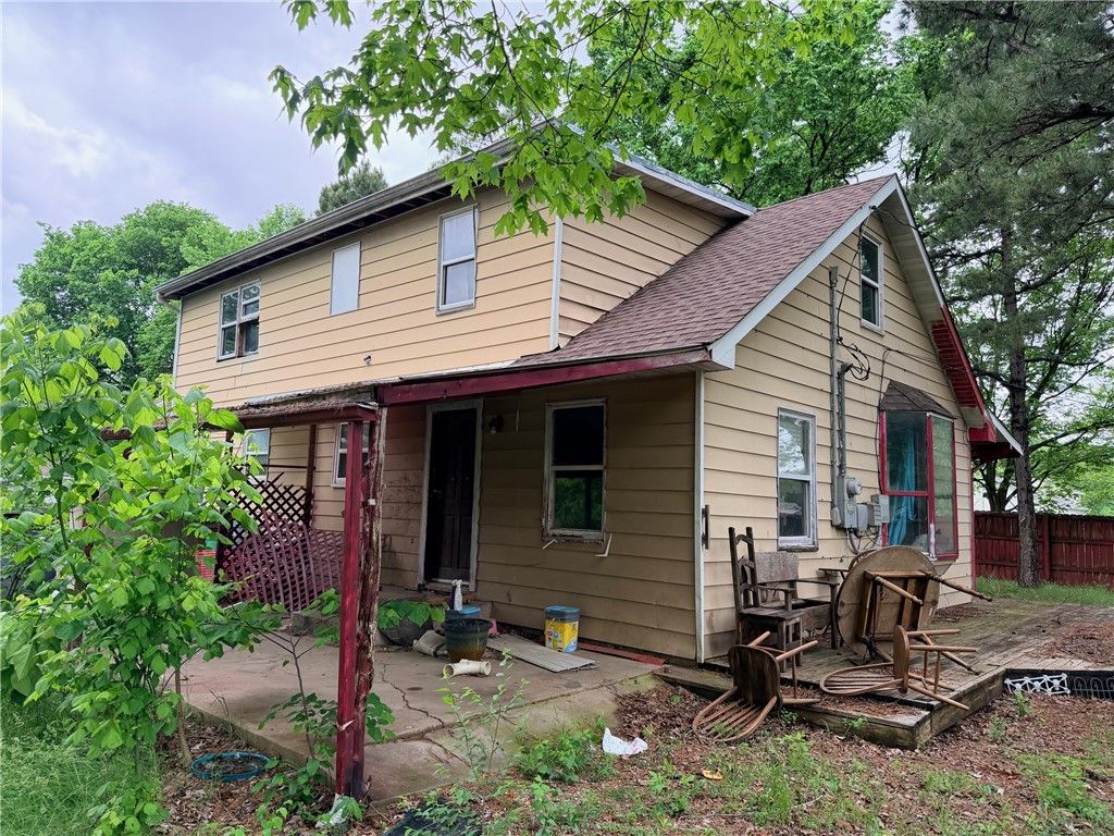 1409 Spring Road, Harrison, AR 72601