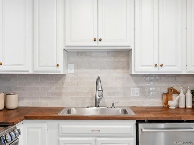 6102 Jellison Way, Arvada, CO 80004