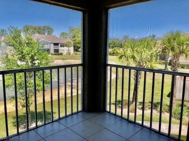 150 SANTA CLARA DR 15, Naples, FL 34104