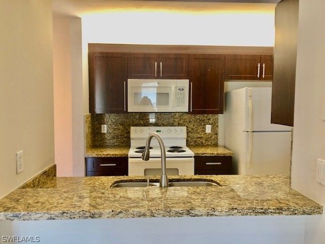 150 SANTA CLARA DR 15, Naples, FL 34104