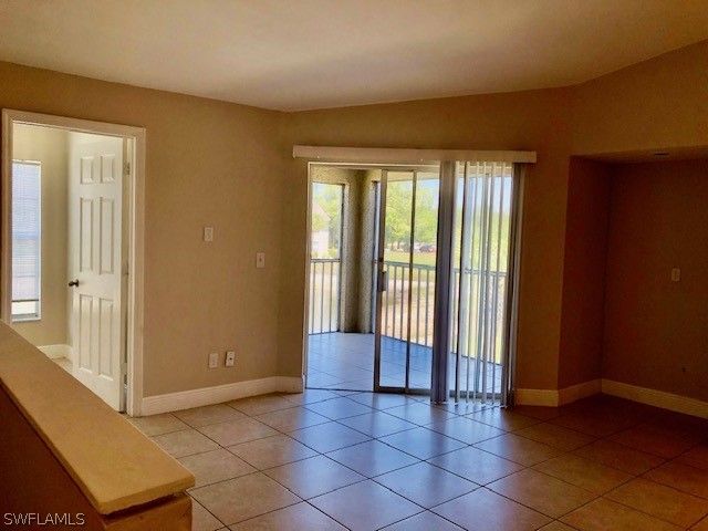 150 SANTA CLARA DR 15, Naples, FL 34104