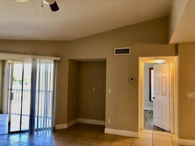 150 SANTA CLARA DR 15, Naples, FL 34104