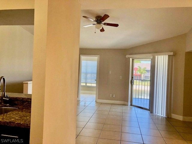 150 SANTA CLARA DR 15, Naples, FL 34104