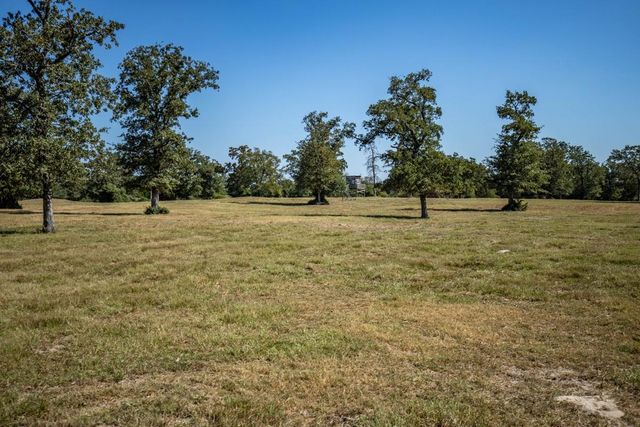 3321 County Road 457, Thorndale, TX 76577