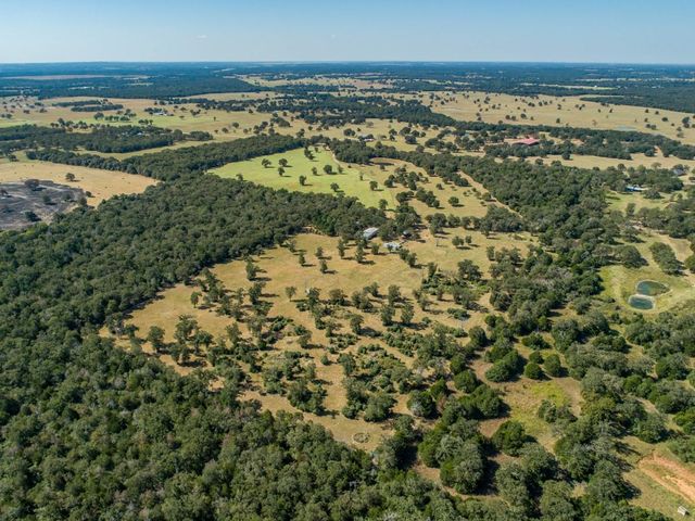 3321 County Road 457, Thorndale, TX 76577