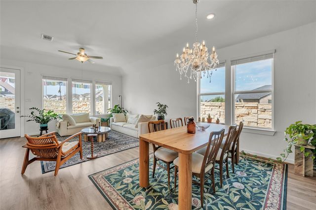 187 Alicante LN, Liberty Hill, TX 78642
