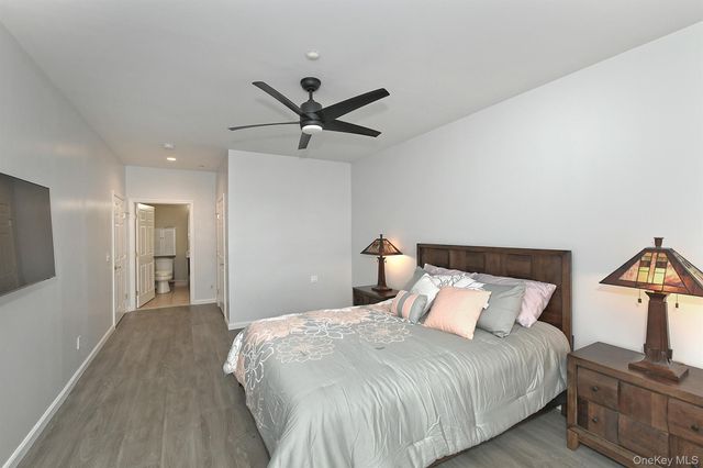 212 Clubhouse Circle 212, Melville, NY 11747