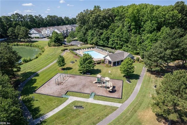 4557 Leamore Square RD # 221, Virginia Beach, VA 23462