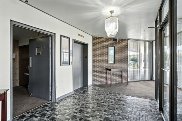 2304 Holiday Terrace 505, Lansing, IL 60438