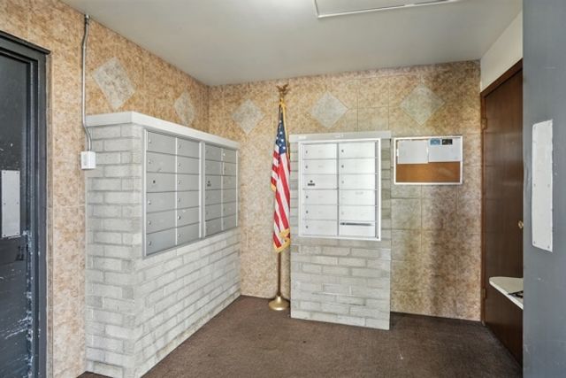 2304 Holiday Terrace 505, Lansing, IL 60438