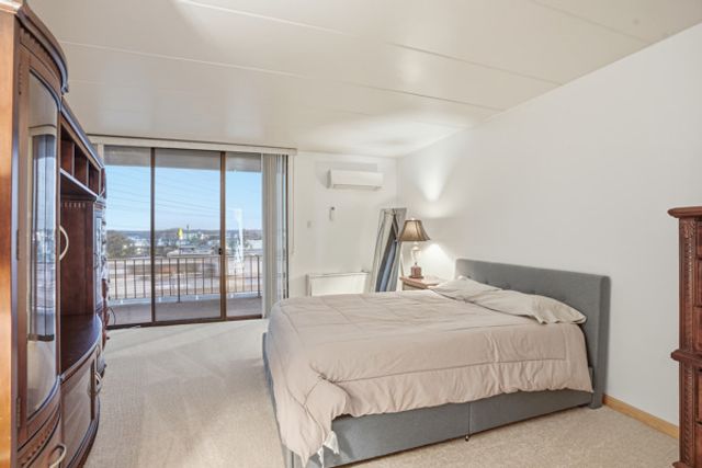 2304 Holiday Terrace 505, Lansing, IL 60438