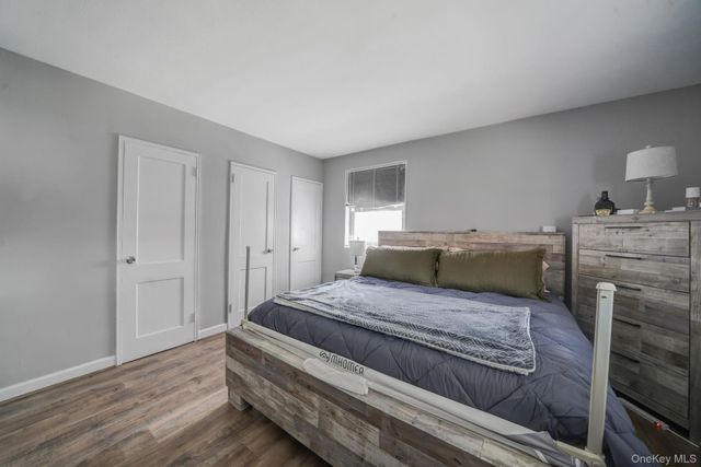 9137 153 Avenue 1, Lindenwood, NY 11414