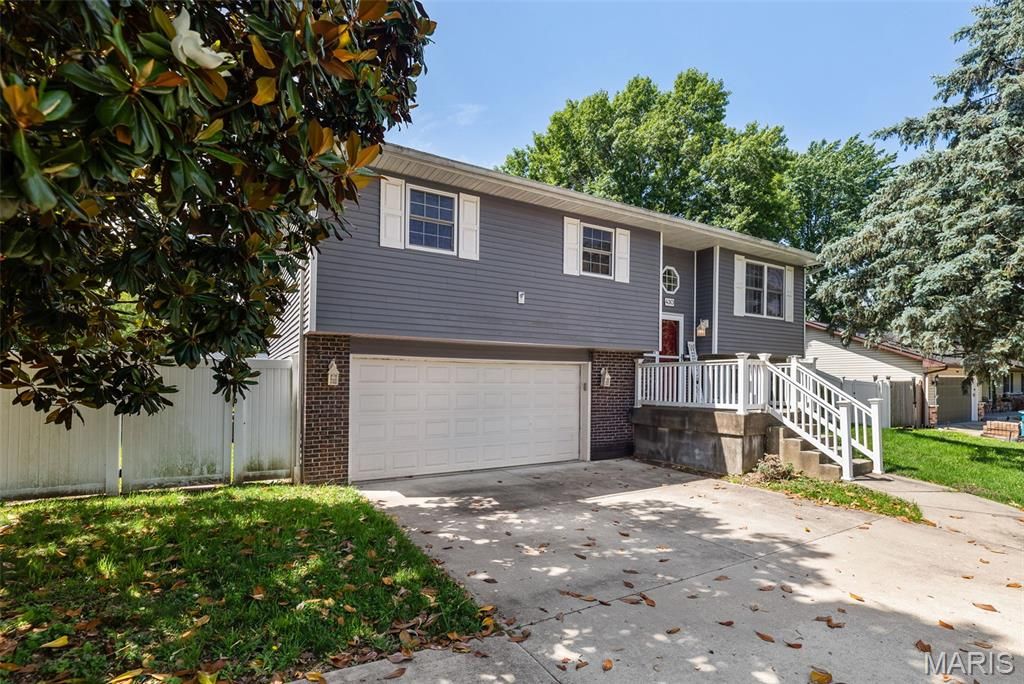 430 Reid Avenue, Troy, IL 62294