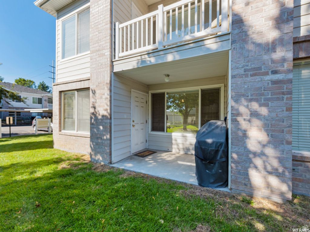 Image 15 of property listing at 1180 E 6600 S #1, Murray, UT 84121